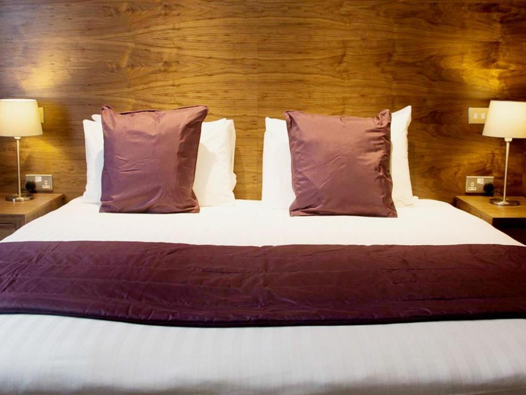 The White Hart Hotel Swindon Eksteriør billede